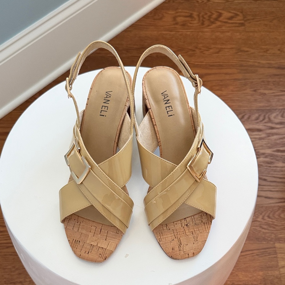 Vaneli Women's Tan Slingback Sandals with Gold Buckles, Size 10